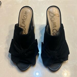 Sam Edelman Black Suede Bow Heels - size 8